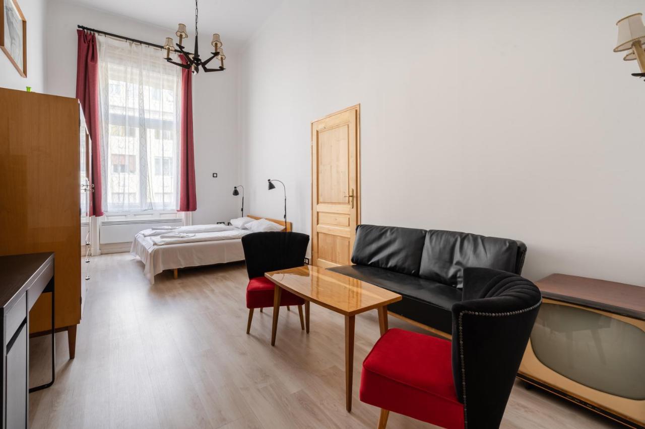 Retro Rebel Mode Apartment Budapest Extérieur photo